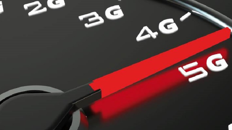 Image of the gauge pointing at 5G