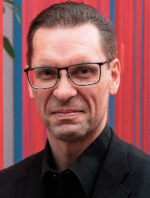 Portrait photo of Bengt Sahlin